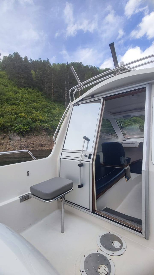 SEA RAY 290 на воде