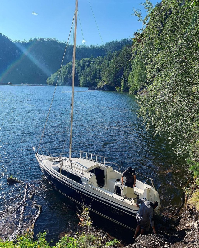 «Альтаир» на воде